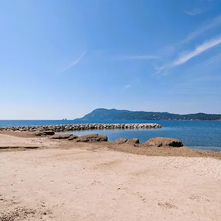 شقة With Loggia 300m From The سانت-ماندرييه-سور-مير